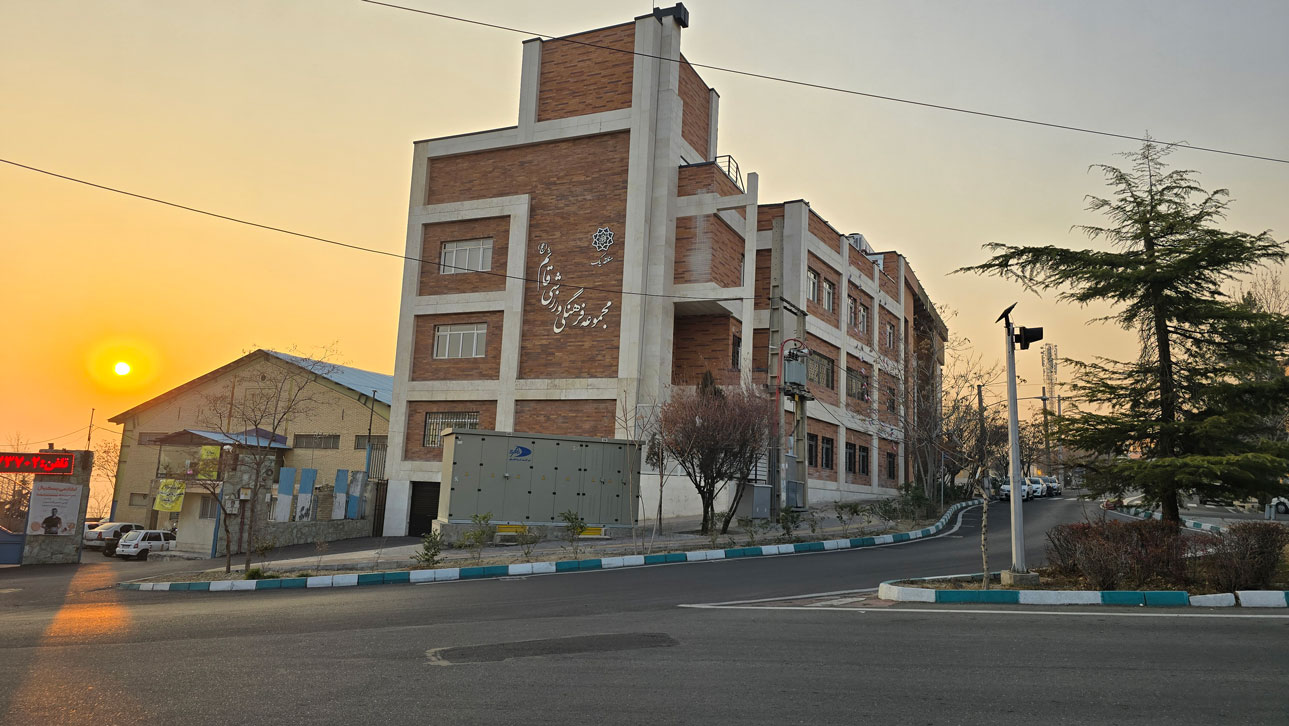 ghaem-saloon-1